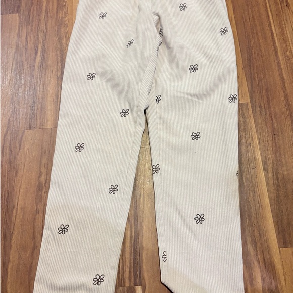 Street Cream Ribbed Top - Picture 4 of 6